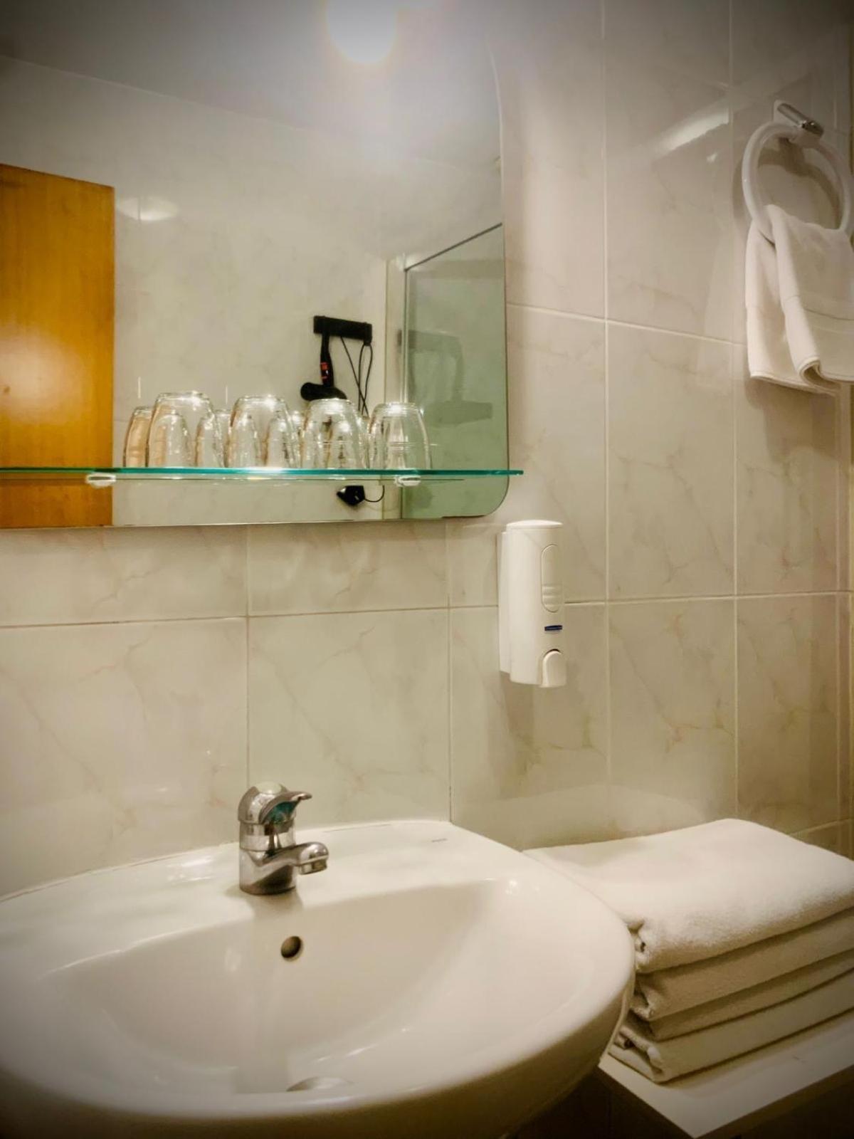 Hostal As Margaritas Σαντιάγο ντε Κομποστέλα Εξωτερικό φωτογραφία